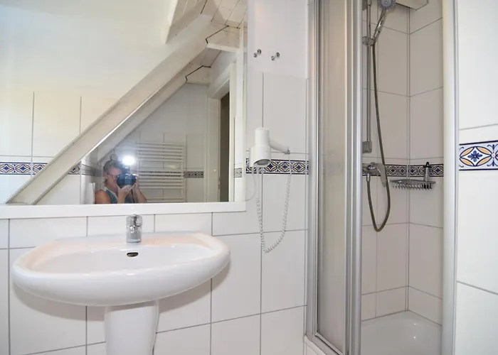 Alma &amp Eva, Whg 10